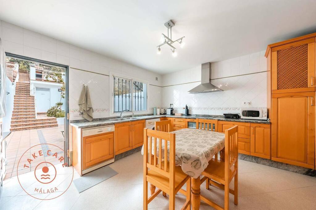Spacious Home With Lovely Garden - Tcm Rincón de la Victoria Exterior photo
