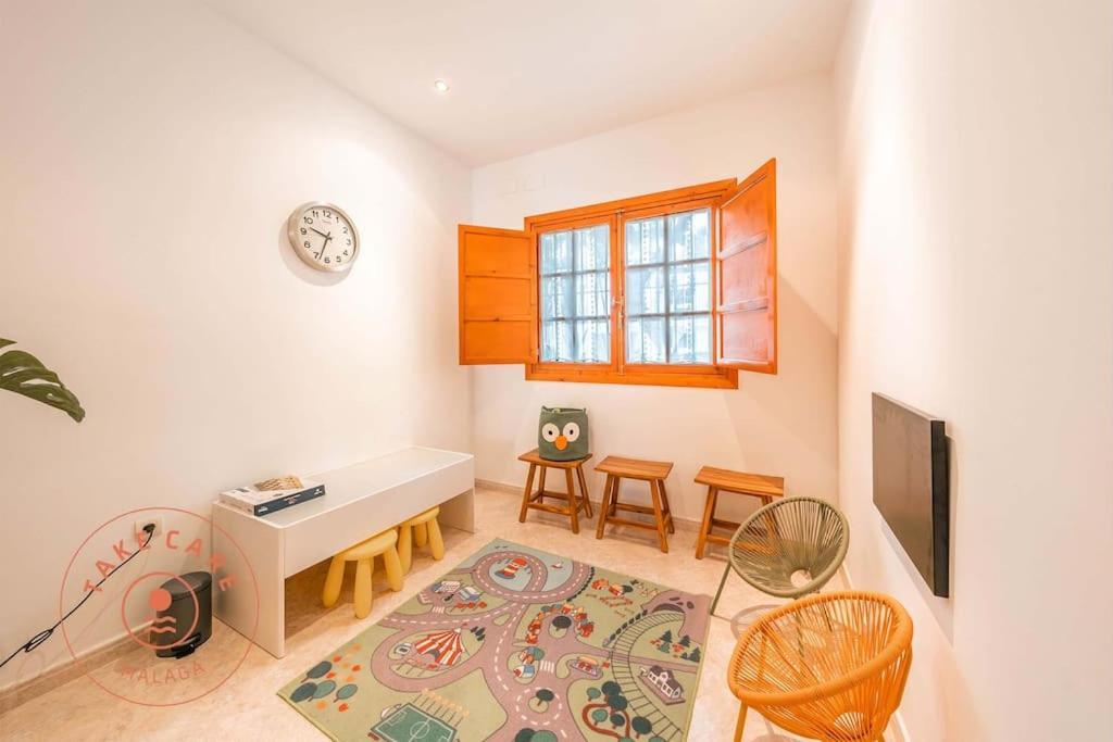 Spacious Home With Lovely Garden - Tcm Rincón de la Victoria Exterior photo